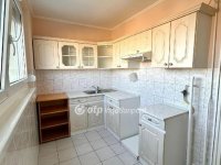 Eladó panellakás, Győrött 52.9 M Ft, 2 szobás