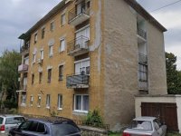 Eladó téglalakás, Esztergomban 30 M Ft, 1+1 szobás