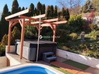 Eladó családi ház, Pilismaróton 248 M Ft, 6 szobás