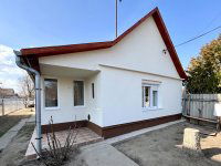 Eladó családi ház, Tápióbicskén 35 M Ft, 2 szobás