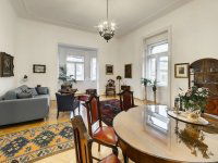 Eladó téglalakás, V. kerületben 399 M Ft, 5 szobás