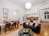 Eladó téglalakás, VI. kerületben 150 M Ft, 4 szobás