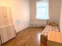 Eladó téglalakás, Szombathelyen 69 M Ft, 4 szobás