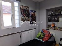 Eladó családi ház, Tápiószecsőn 59.9 M Ft, 6 szobás