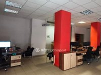 Eladó üzlethelyiség, Dunaújvárosban 40 M Ft