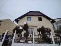 Eladó családi ház, XVIII. kerületben 160 M Ft, 6 szobás