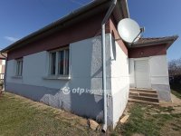 Eladó családi ház, Gyöngyösorosziban 15 M Ft, 3 szobás