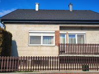 Eladó családi ház, Mosonmagyaróváron 77.6 M Ft, 4 szobás