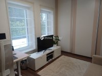 Eladó családi ház, Szigetszentmiklóson 250 M Ft, 4 szobás