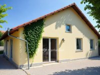Eladó családi ház, Kókán 65 M Ft, 5 szobás