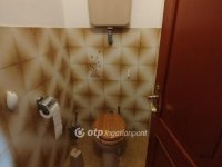 Eladó családi ház, Komlón 80 M Ft, 6 szobás