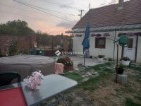 Eladó családi ház, Galgahévízen 31.99 M Ft, 4 szobás