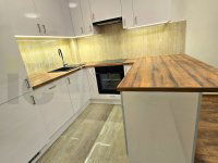 Eladó panellakás, Szegeden, Lomnici utcában 69.9 M Ft, 2+2 szobás