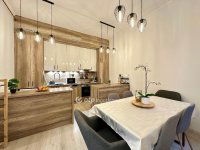 Eladó téglalakás, Budapesten, VI. kerületben 114.9 M Ft