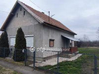 Eladó családi ház, Füzesgyarmaton 11.9 M Ft, 2 szobás