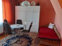 Eladó családi ház, Dunaalmáson 69.9 M Ft, 6 szobás