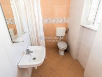 Eladó családi ház, Szombathelyen 95 M Ft, 9 szobás