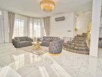 Eladó családi ház, Gyálon 299 M Ft, 7 szobás