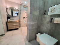 Eladó téglalakás, VI. kerületben 160 M Ft, 3 szobás