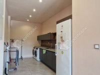 Eladó családi ház, Komáromban 450 M Ft, 7 szobás