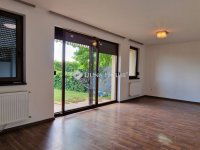 Eladó téglalakás, Székesfehérvárott 119.9 M Ft, 5 szobás