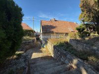 Eladó családi ház, Pécsett 95 M Ft, 2 szobás