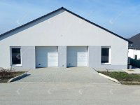 Eladó ikerház, Teskándon 75 M Ft, 4 szobás