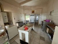 Eladó üzlethelyiség, Kecskeméten 129.99 M Ft