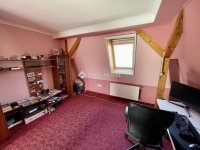 Eladó családi ház, Dunaharasztin 139 M Ft, 7 szobás