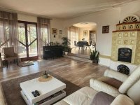 Eladó családi ház, Pécsett 199.9 M Ft, 6 szobás