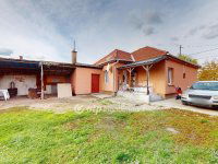 Eladó családi ház