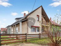 Eladó családi ház, Oroszlányban 61.9 M Ft, 4 szobás