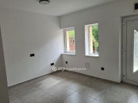 Eladó téglalakás, III. kerületben 69.999 M Ft, 2 szobás