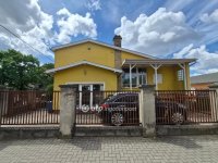 Eladó családi ház, Vecsésen 139 M Ft, 3 szobás