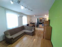 Kiadó téglalakás, albérlet