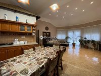 Eladó családi ház, Kecskeméten 119.8 M Ft, 5 szobás