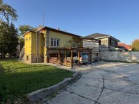 Eladó családi ház, X. kerületben 265 M Ft, 7 szobás