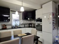 Eladó ikerház, Halásztelken 130 M Ft, 5 szobás