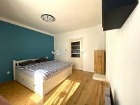 Eladó családi ház, Pécsett 89.9 M Ft, 3 szobás