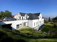 Eladó téglalakás, III. kerületben 349 M Ft, 5 szobás