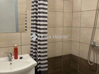 Eladó panellakás, Esztergomban 112 M Ft, 5 szobás