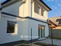 Eladó téglalakás, Hajdúböszörményen 89.9 M Ft, 2 szobás