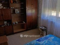 Eladó családi ház, Sárándon 32 M Ft, 2 szobás