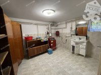 Eladó családi ház, Solton 59.9 M Ft, 5 szobás