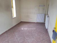 Eladó üzlethelyiség, Salgótarjánban 4.5 M Ft, 1 szobás