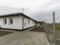 Kiadó ikerház, albérlet, Turán 250 E Ft / hó, 3 szobás