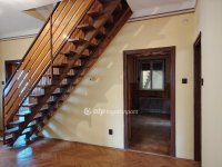 Eladó családi ház, Kisújszálláson 29.99 M Ft, 4+1 szobás