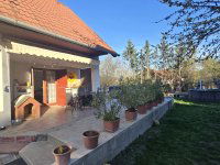 Eladó családi ház, Balatonkenesén 98.5 M Ft, 2+3 szobás