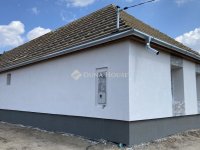 Eladó ikerház, Tápióbicskén 49.5 M Ft, 4 szobás