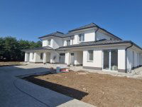 Eladó ikerház, Debrecenben 131.99 M Ft, 4 szobás